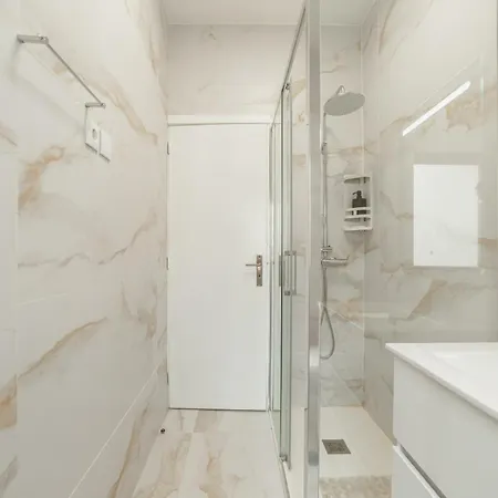 Summer Espinho Flat By Vacationy Porto