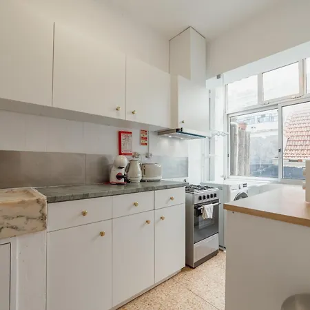 Apartment Summer Espinho Flat By Vacationy