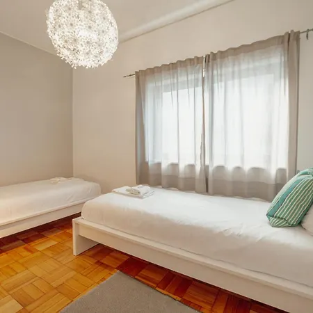 Summer Espinho Flat By Vacationy Porto