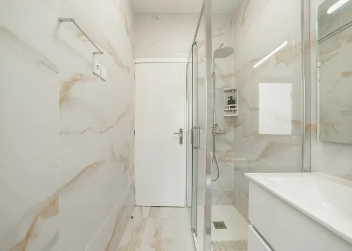 Summer Espinho Flat By Vacationy Porto