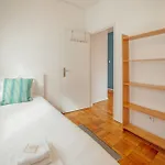 Summer Espinho Flat By Vacationy 公寓